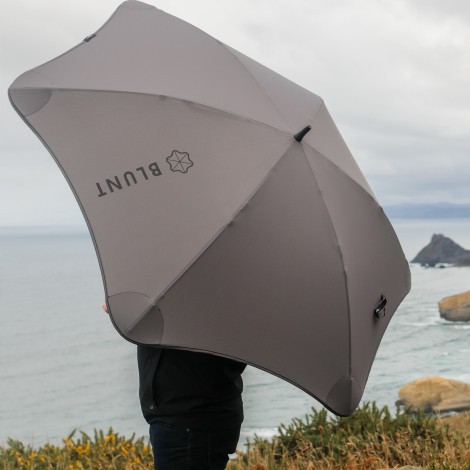 Blunt umbrellas